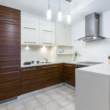 Friendhouse Angel * 克拉科夫